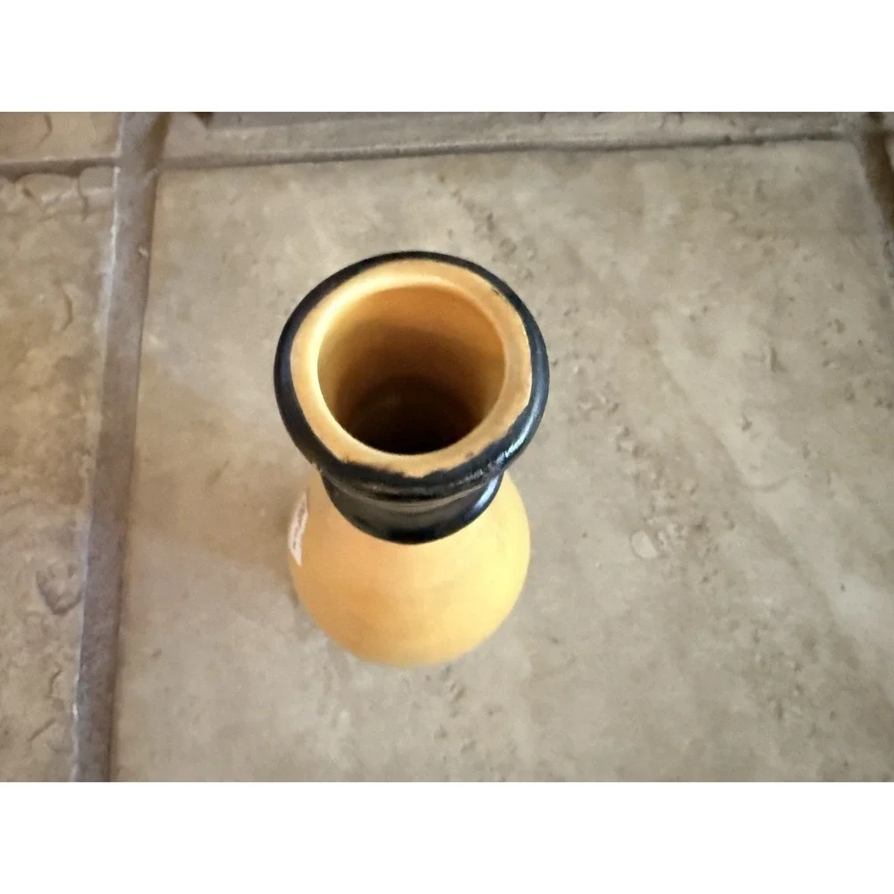Pottery‎ Mustard/ beige  Vase